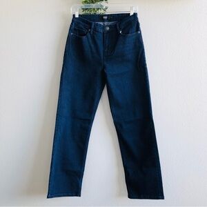 Hudson Women’s Dark Blue Straight Jeans size 6 NWT